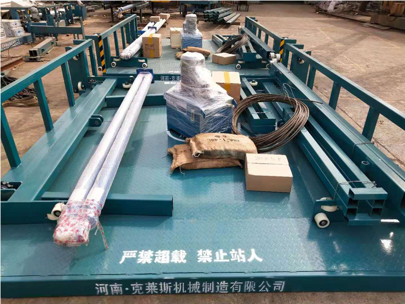 鏈條導(dǎo)(dǎo)軌式液壓升降作業(yè)(yè)平臺